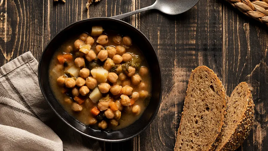 receta de garbanzos con sepia y langostinos